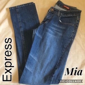 Express jeans {Mia} straight leg jeans